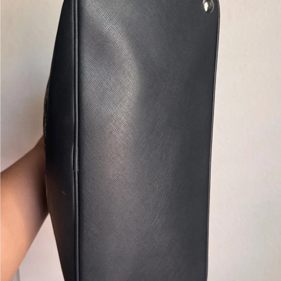 Coach Black and Gray Signature Satchel - Picture 7 of 7